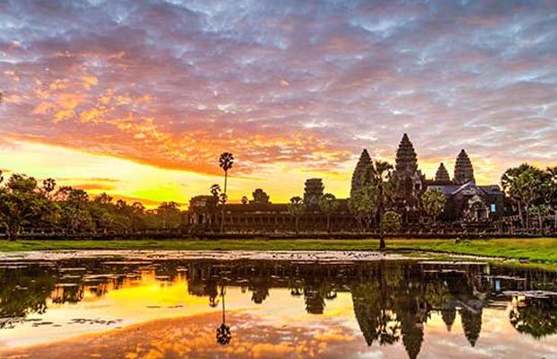 1-day Sunrise Angkor Wat Tour: Explore Bayon, Ta Prohm & Banteay Srei - Image 1