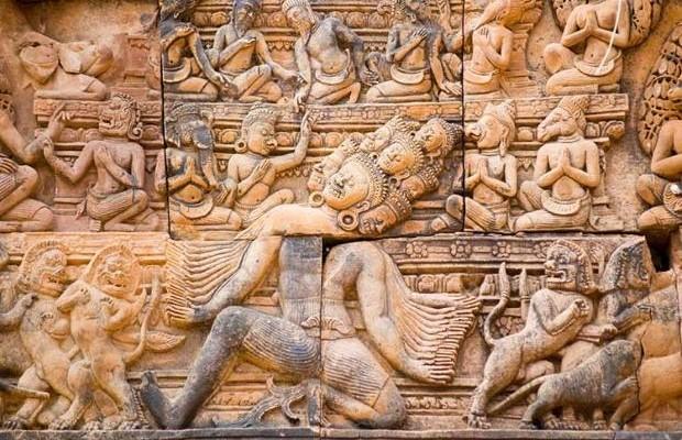 banteay-srei-sculptings-l Private Tour Phnom Kulen & Banteay Srei Temple - Image 2